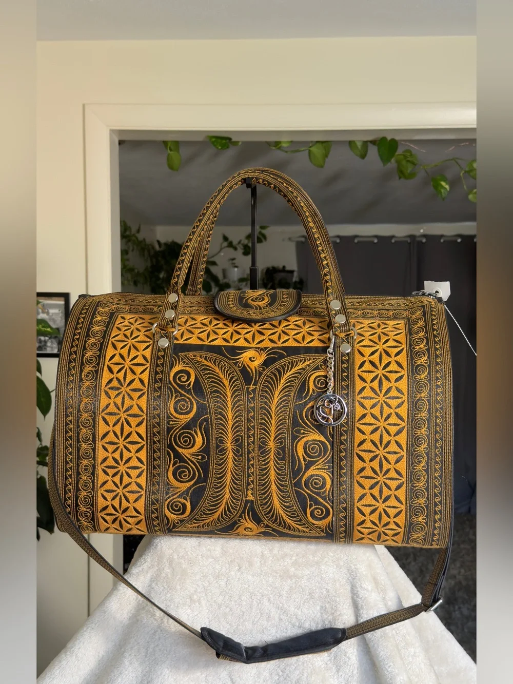 New BANDA BAGS Kayu Weekender Bag Embroidered Large Duffle Carry On Travel NWOT
